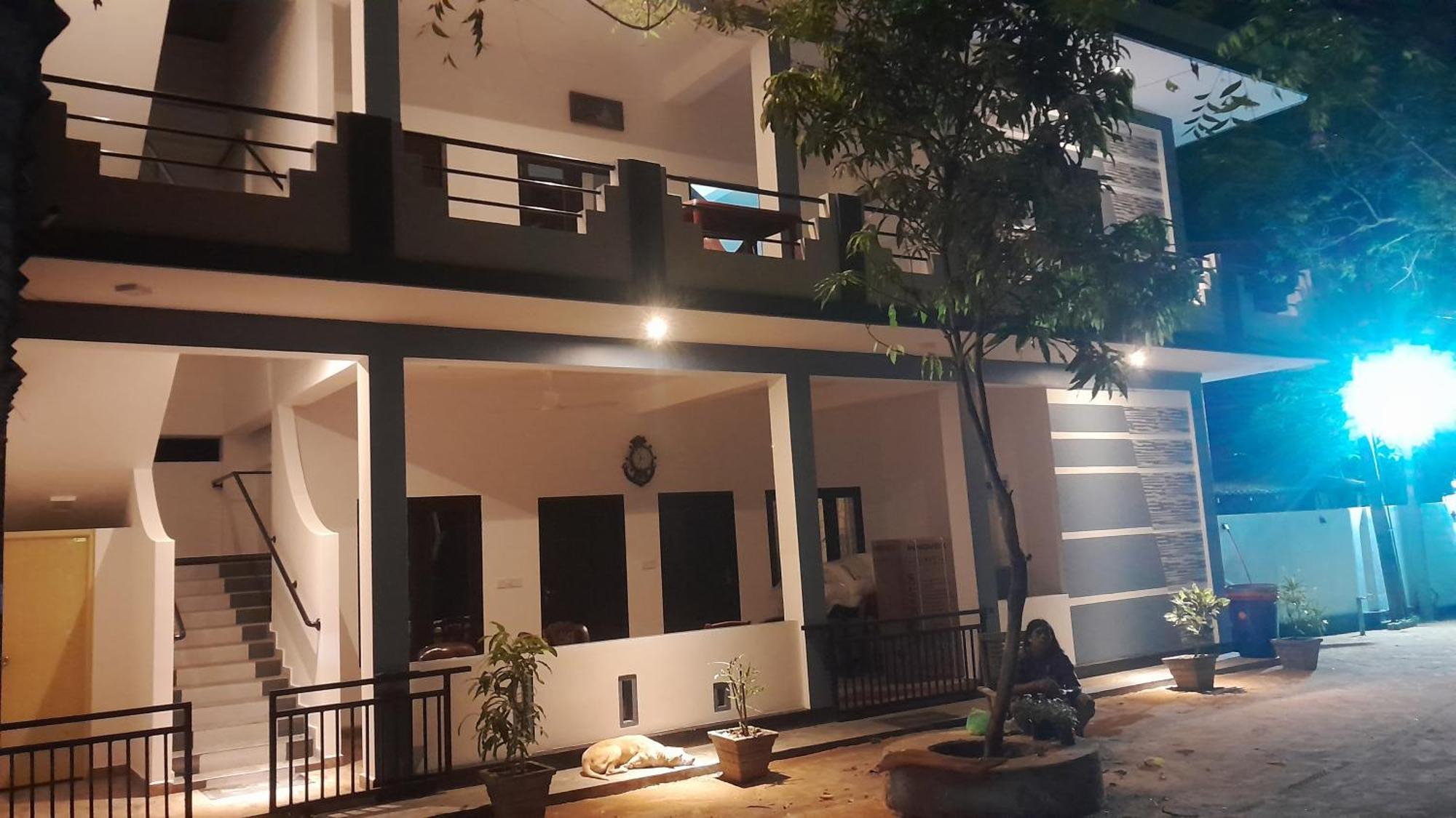 Theepan'S Home 닐라벨리 외부 사진