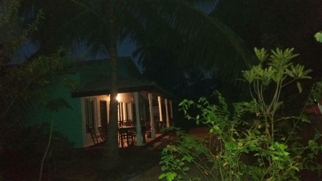 Theepan'S Home 닐라벨리 외부 사진