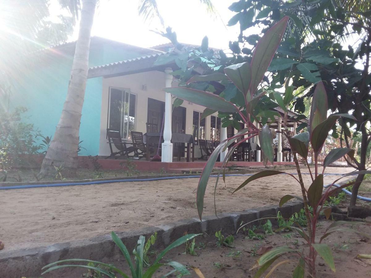 Theepan'S Home 닐라벨리 외부 사진